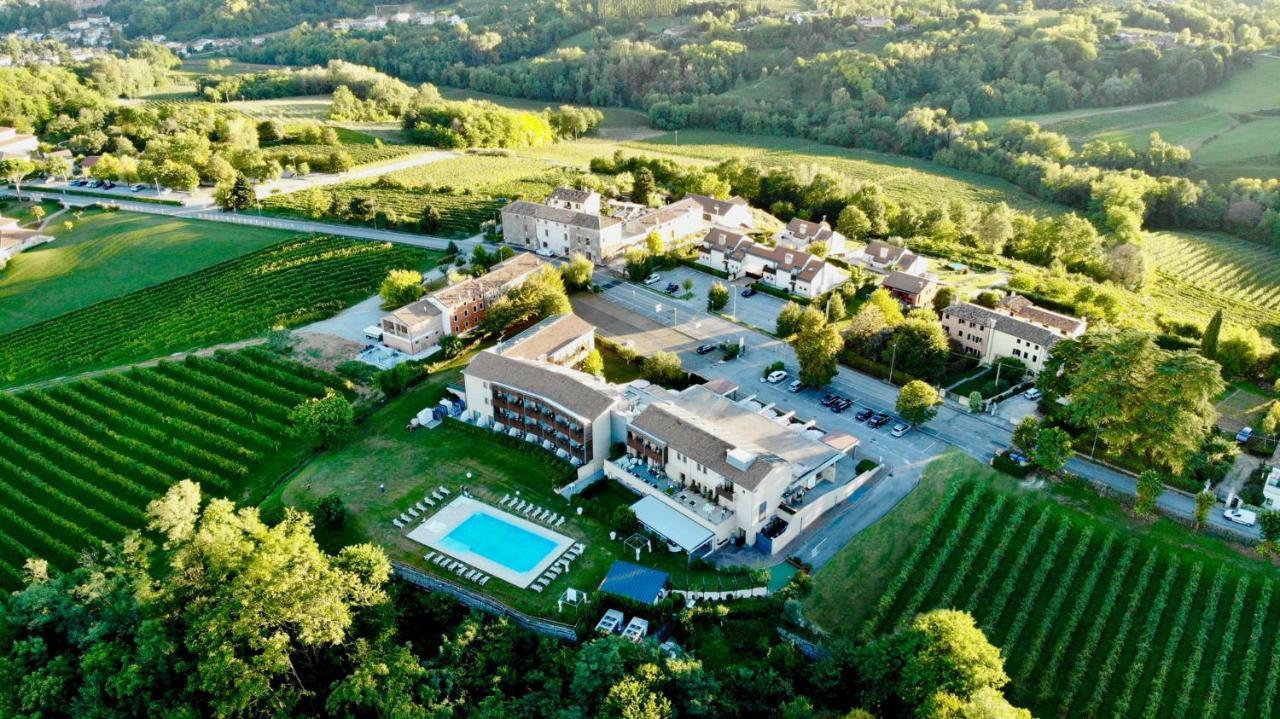 Relais Le Betulle Hotel Конеляно Екстериор снимка